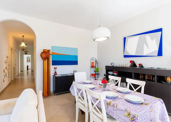 Girasole By Interhome * Алассио